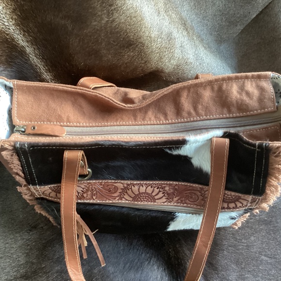 Myra Bag Big Hair Hide Tooled Leather Canvas Tote Handbag - Picture 4 of 11